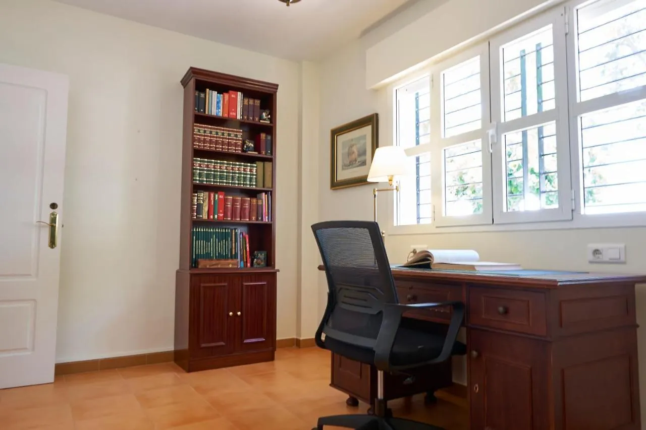 Relax, Family, Telecommuting & Private Pool Villa Velez Malaga
